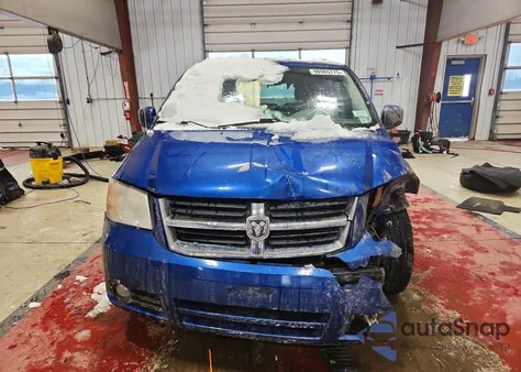 2010 Dodge Grand Caravan Sxt z USA, uszkodzony, nr VIN 2D4RN5D19AR372021